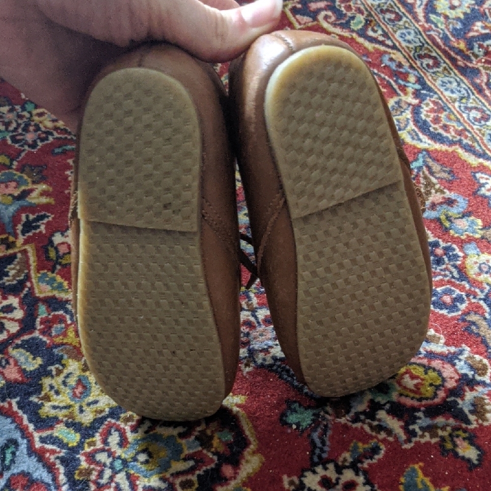 Adelisa and Co Ticupante Brown Leather Handmade Shoes - Picture 8 of 9
